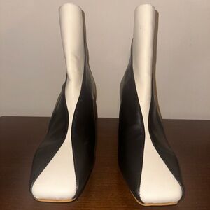 New Black & White Boots. Size 9